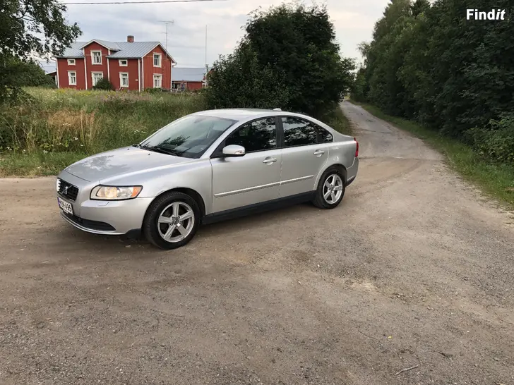 Myydään Volvo S40 1.8i -08 kats 3/26