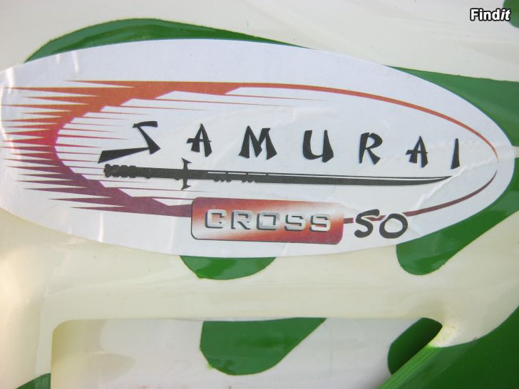 Myydään Samurai katteita