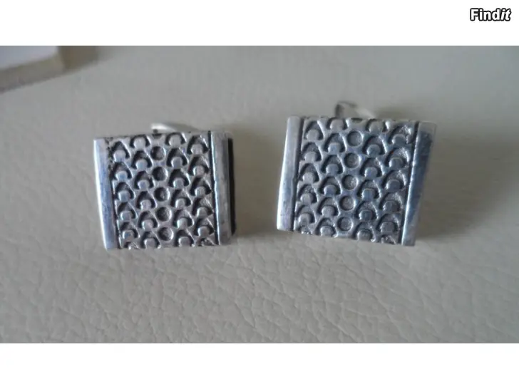 Myydään Kalvosinnapit 21g Hopea Ei kaiverrettu Vintage