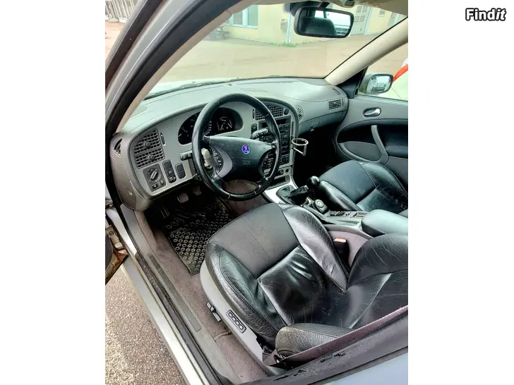Säljes SAAB 9-5 2.3 2002
