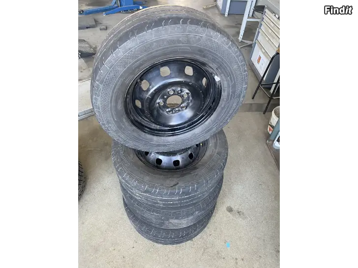 Säljes Ducato fälgar och däck 235/65 16C