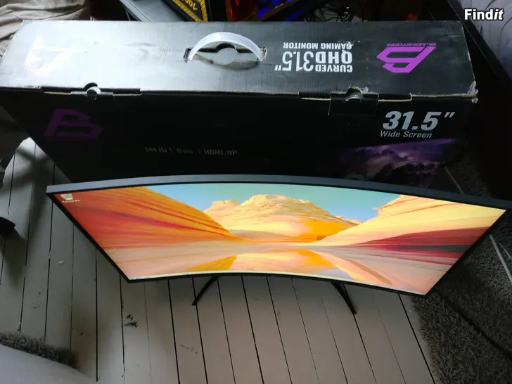 Säljes 31,5 tums 144 Hz s böjd spelmonitor i 2560 x 1440 upplösning
