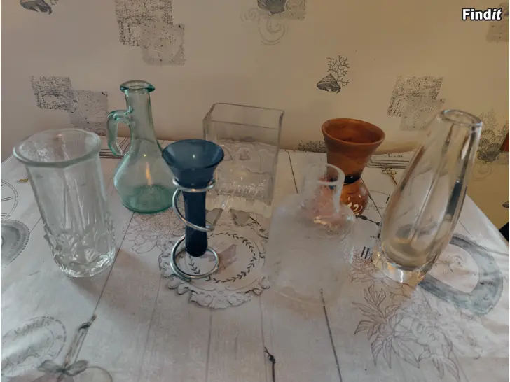 Myydään Vaser och ljuskoppar