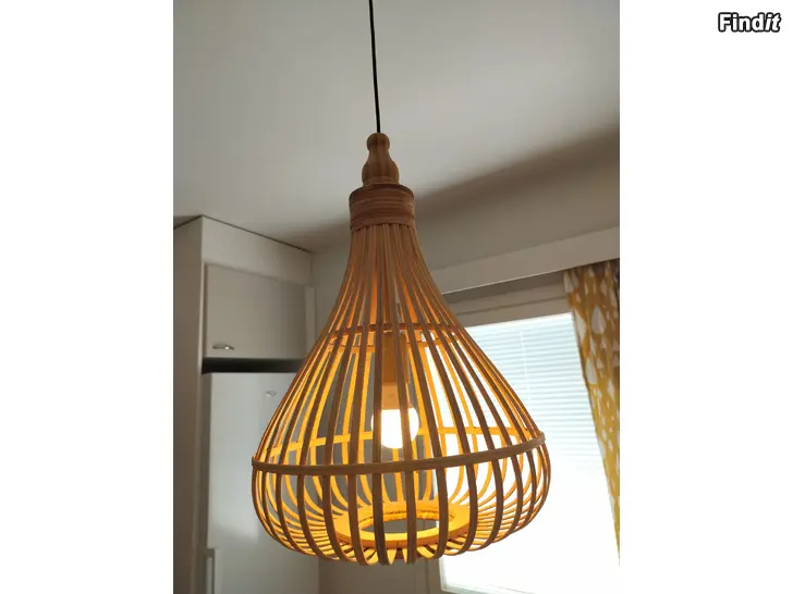 Myydään Eglo Amsfield taklampa