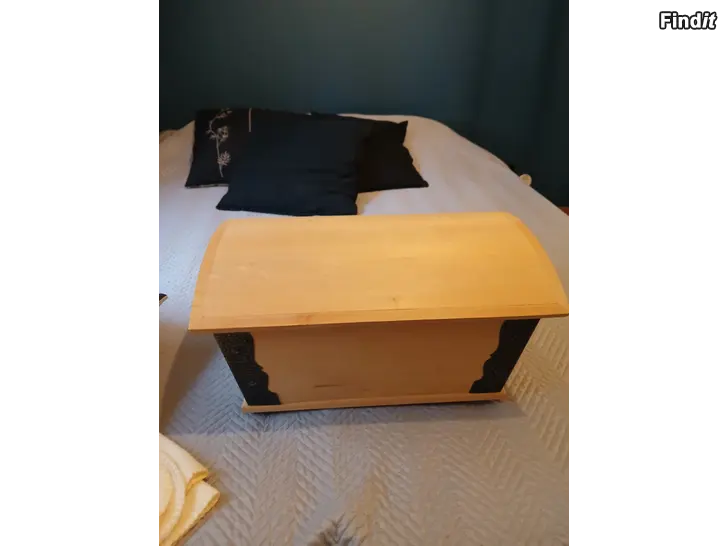Säljes Träkista