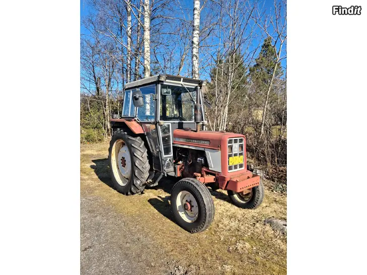 Myydään Traktori International 475 -77