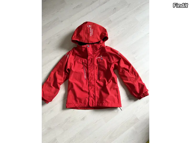 Säljes Isbjörn skaljacka 110/116  mycket fint skick