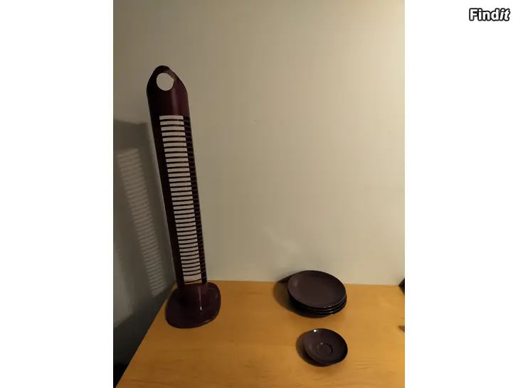 Säljes CD teline lautaset