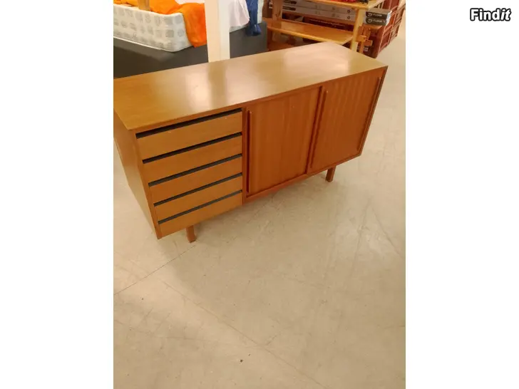 Myydään Retro 60 tals skänk