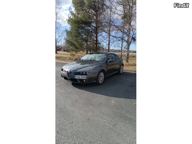 Myydään Alfa Romeo 2.2 Brera