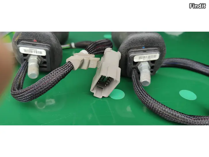 Myydään Kahvat hydrauliohjaukseen