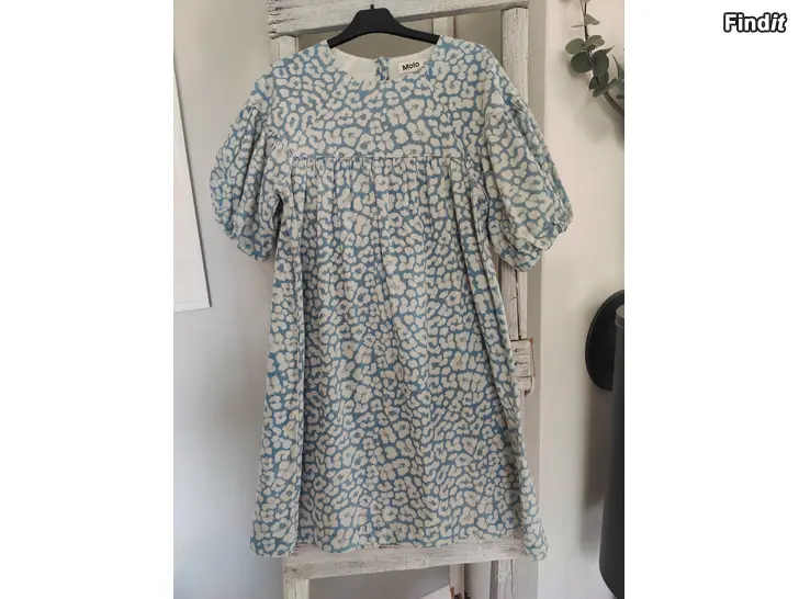 Myydään Molo mekko