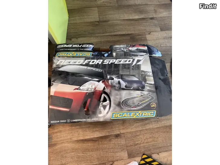 Säljes Scalextric need for speed bilbana + extra delar