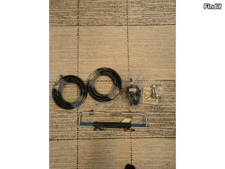 Säljes Veneen hydraulinen ohjaus Max 90hp