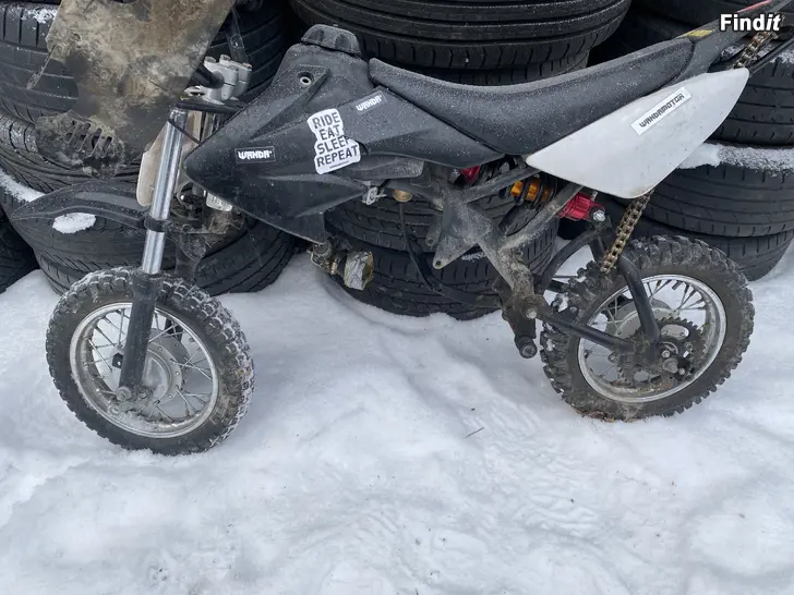 Myydään Crossi projekti