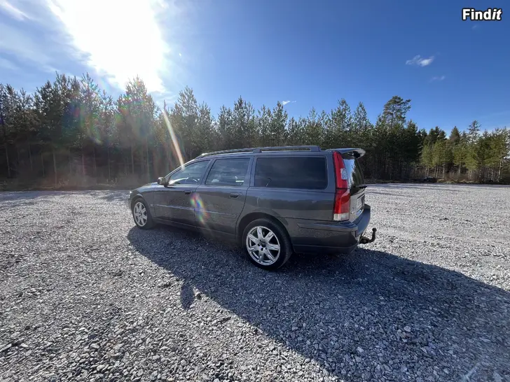 Säljes Volvo V70 2,5t