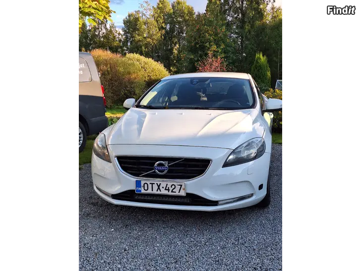 Säljes Volvo v40 2013