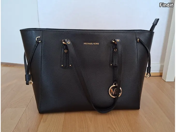Säljes Michael Kors Voyager Tote