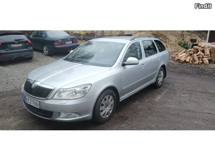 Säljes Huom katso hintaa Skoda Octavia 2009 2.0 TDI 6 v manuaali