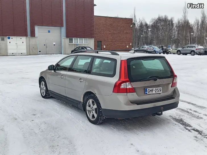 Myydään Volvo v70  2.4 D5 2008