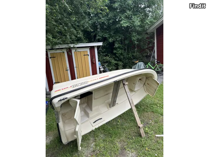 Myydään MicroFun+15hp Johnson