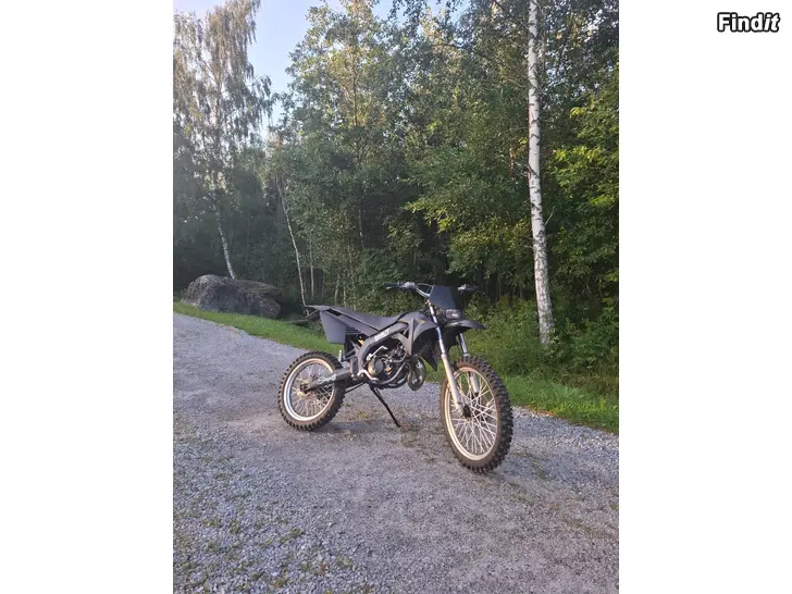 Säljes Gilera RCR