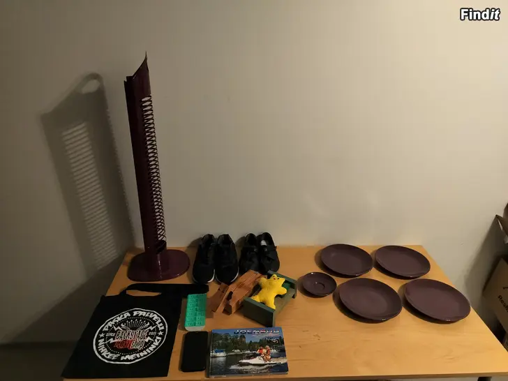 Myydään Lautaset Sievi kengät