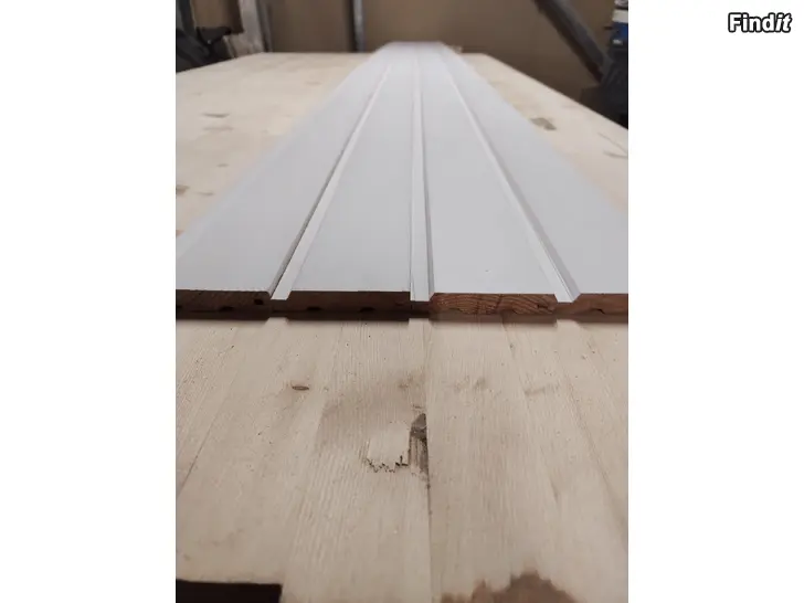 Myydään 19,4e/m² Valkoinen STV 15x95 talouslaatu