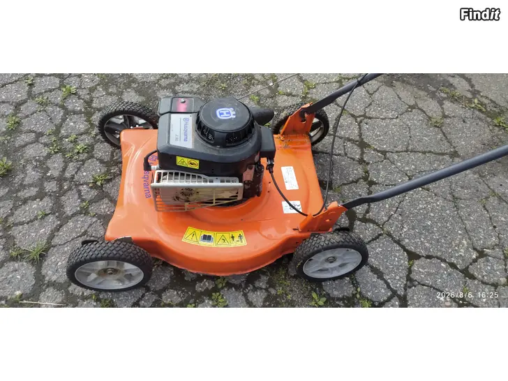 Myydään Husqvarna ruohonleikkuri
