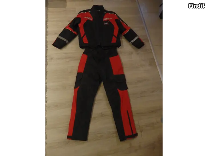 Säljes RICHA Cordura ajoasu koko L uutta vastaava, käytetty alle 10 kertaa