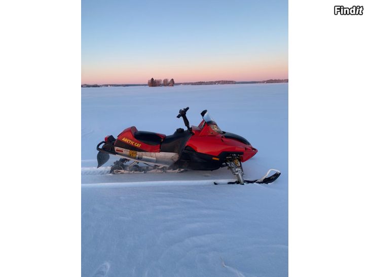 Myydään Arctic Cat Firecat F6