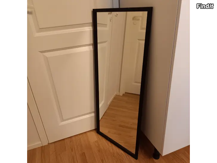 Myydään Mustareunainen peili, 44 x 104 cm