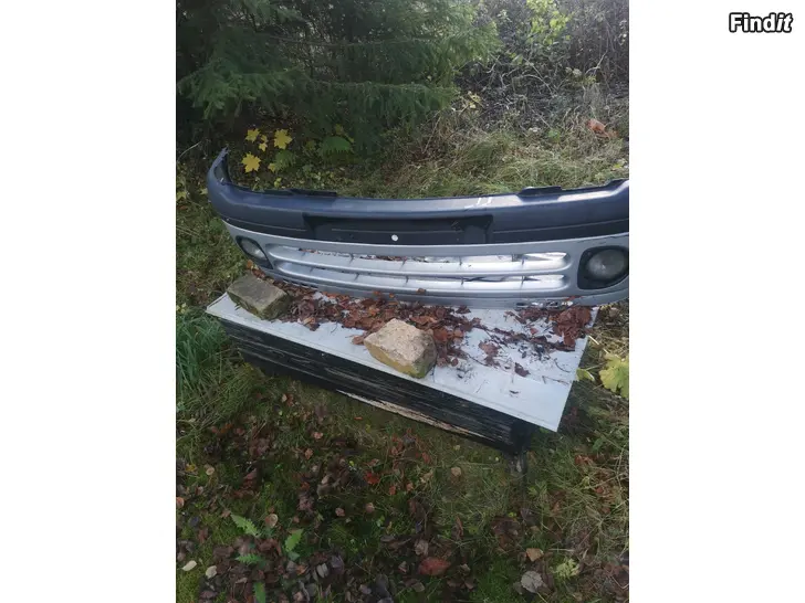 Säljes Renault Clio framkofångare/ spoiler