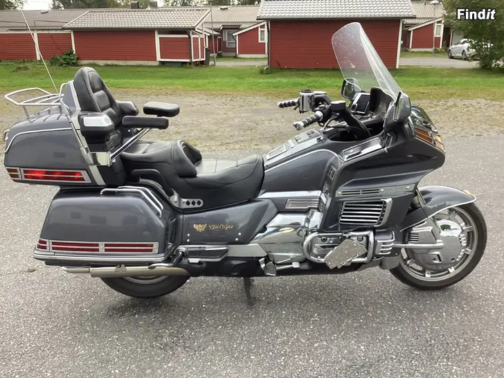 Myydään Honda GL1500 Gold Wing Museorekisteröity