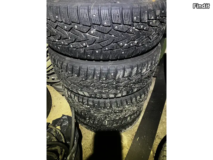 Säljes Caddy vinterdäck 80