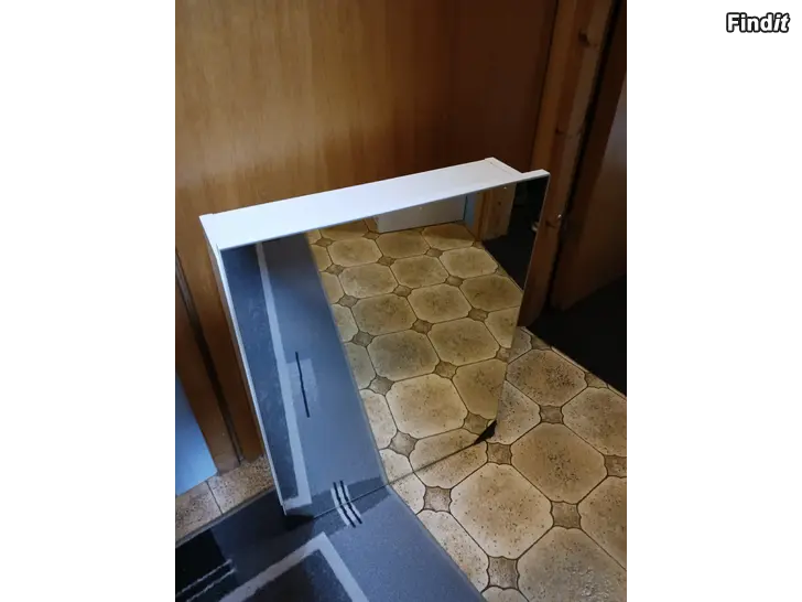 Säljes Nytt badrumsskåp