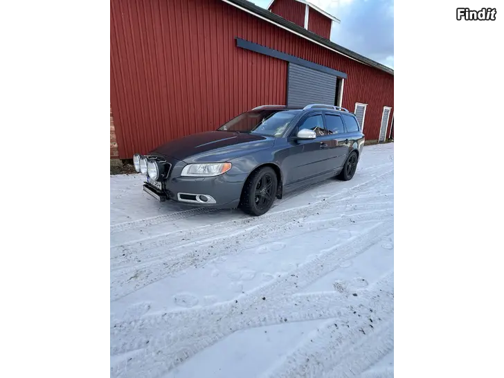 Säljes Volvo v70 d5 awd R-design 2011 Aut