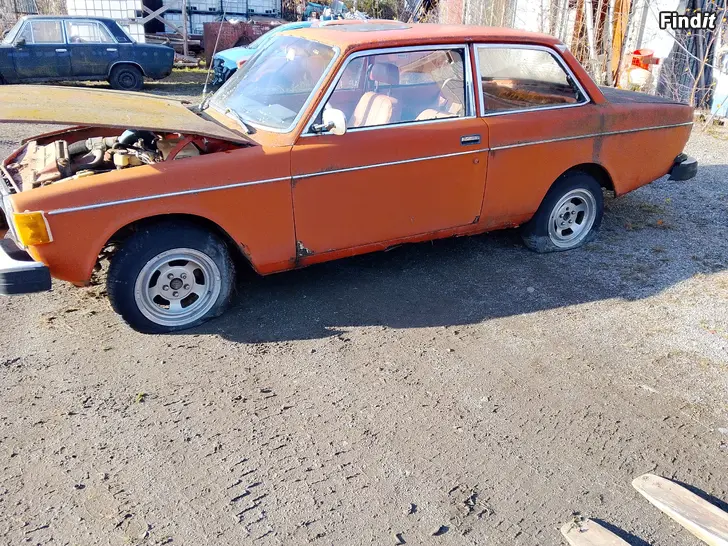 Myydään Volvo deluxe 142  -74