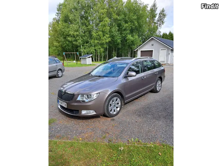 Myydään Skoda Superb 4x4