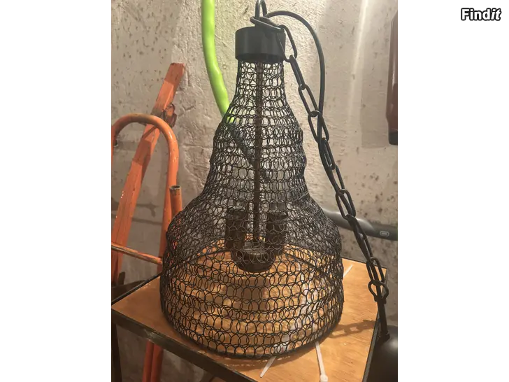 Myydään Kattolamppu Aileen