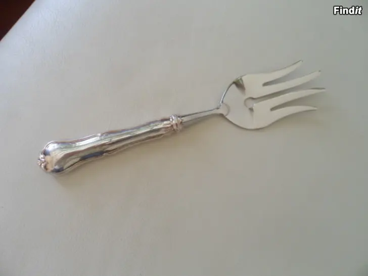 Myydään Chippendale kakkuatrain Hopea Ei kaiverr Käyttämätön