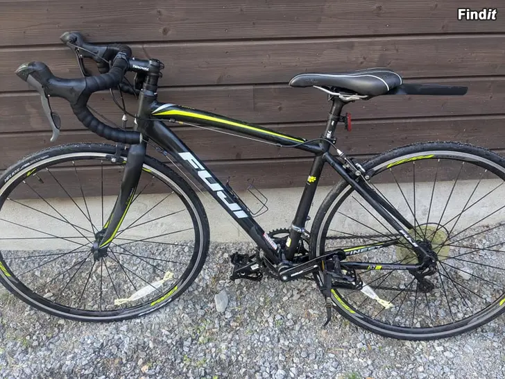 Säljes Fuji landsvägscykel stlk xs