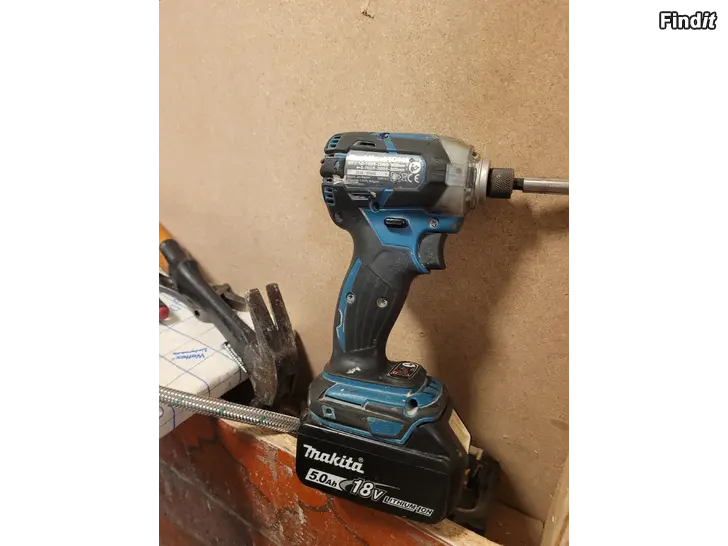 Myydään Makita DTD148 akkuruuvinväännin