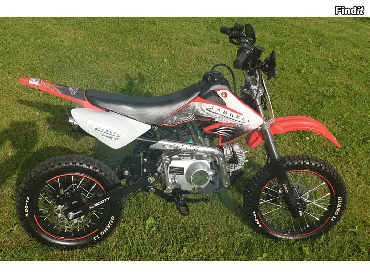 Myydään Samurai 125cc Parmpi kuin uusi lue loppuun