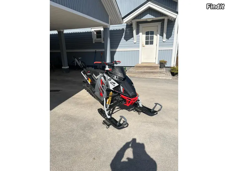 Säljes Arctic Cat Riot x8000 146