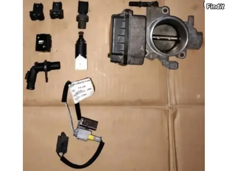 Myydään Kaasuläpäkotelo kaasuläpäanturi tyhjäkäyntianturi