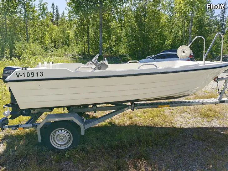 Myydään Vene+moottori