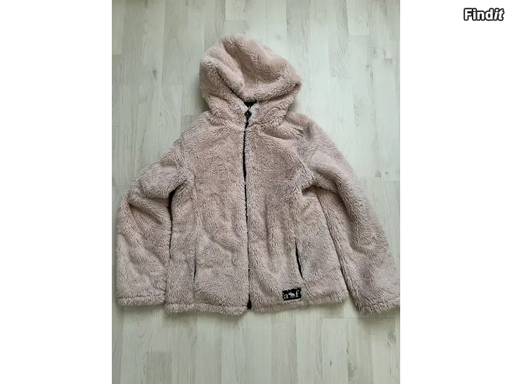 Säljes Abercrombie  Fitch vändbar jacka, storlek 146