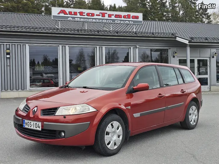 Säljes RENAULT MEGANE 1.6i 169tkm -06 nybes/nybytt kamrem Säljes RENAULT MEGANE 1.6i 169tkm -06 nybes/nybytt kamrem