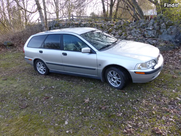 Säljes volvo v40